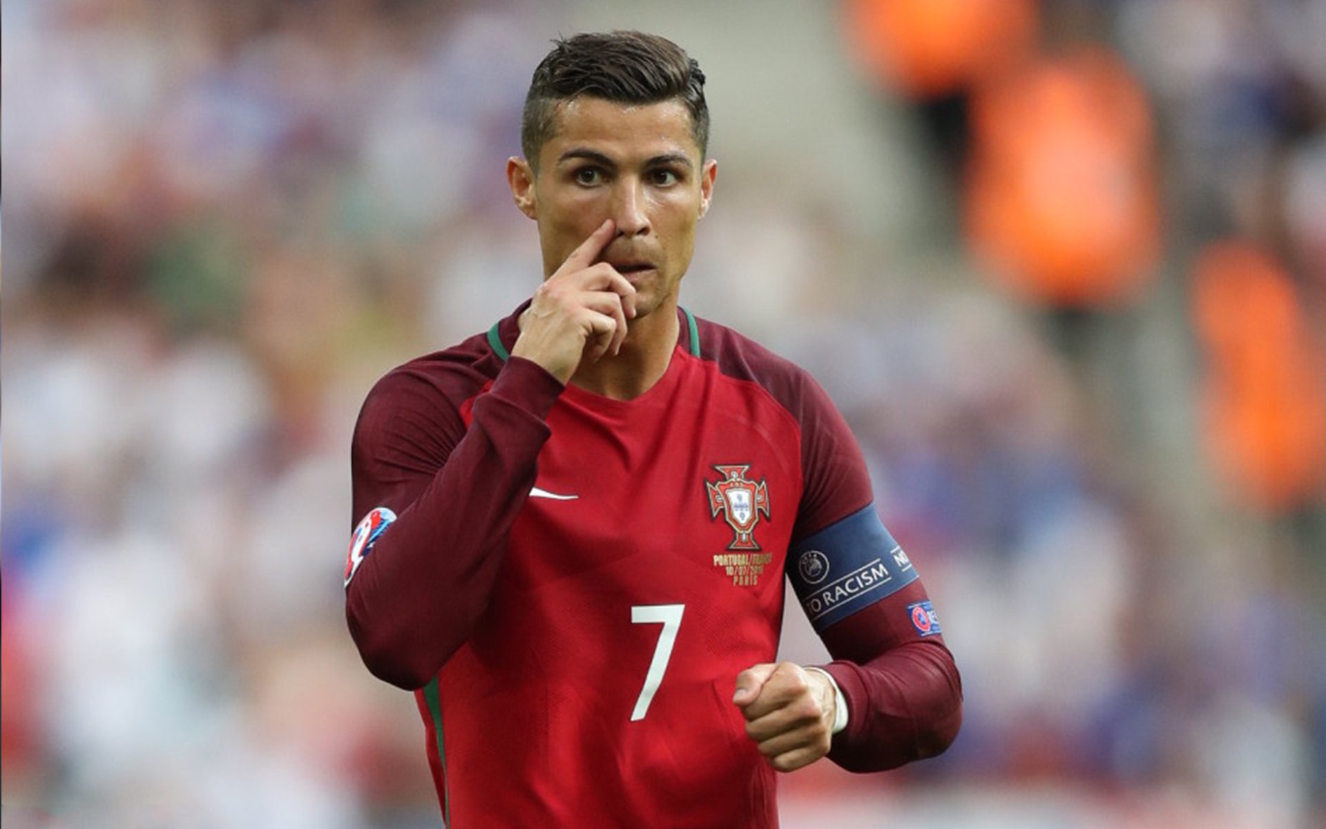 美洲杯激烈拼抢：团队协作和个人突破的完美融合，美洲杯合作伙伴